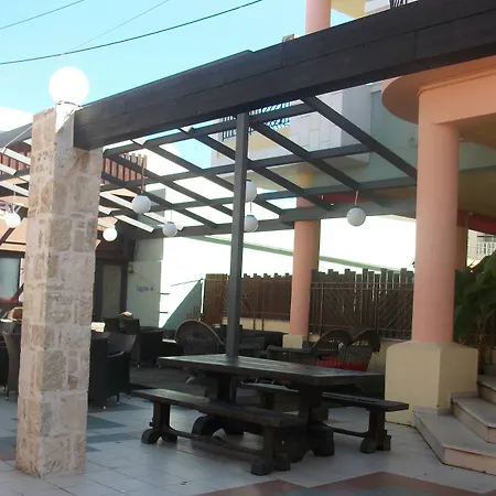 Hotel Pelagia Maria